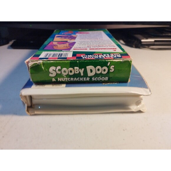 Scooby-Doo VHS Lot of 2 - Greatest Mysteries & A Nutcracker Scoob - Picture 3 of 7